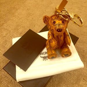 Mcm Cognac Bear Key Charm